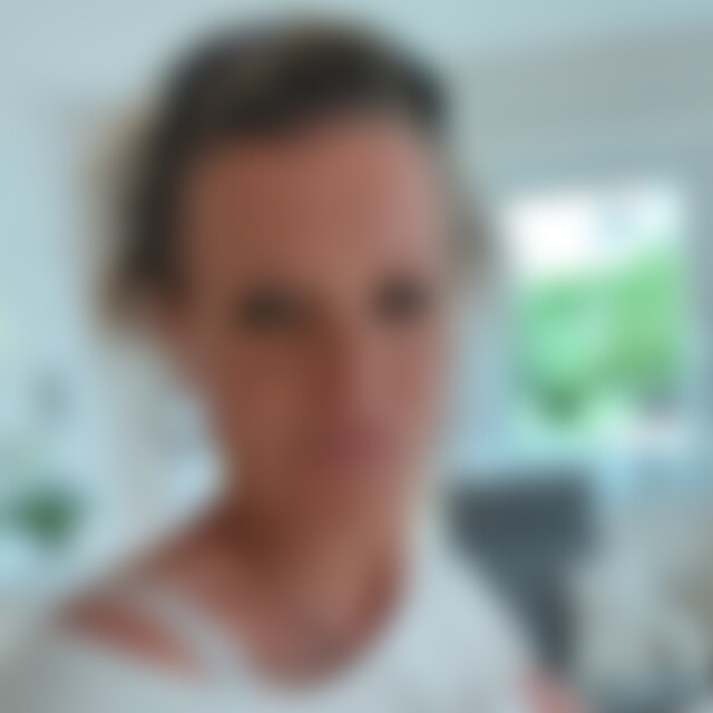 Nadine79 (46) aus Schönaich