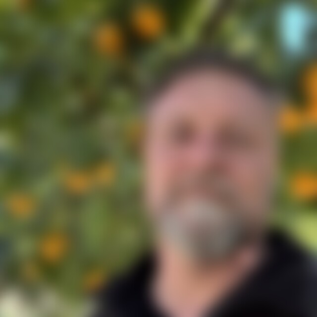 AVB (48) aus Neuss