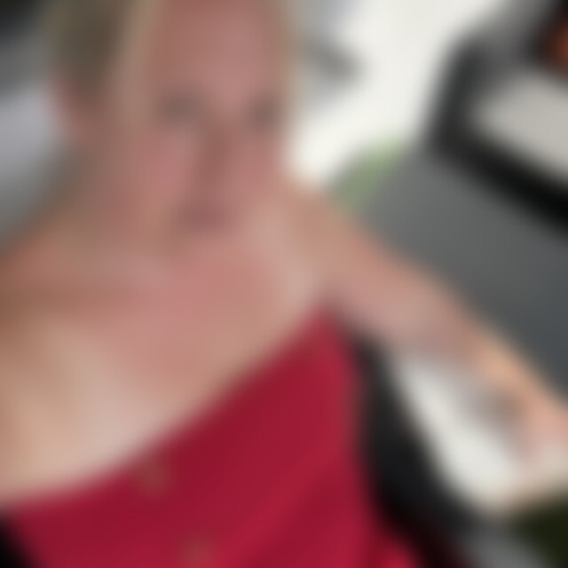 Diinchen (41) aus Herborn
