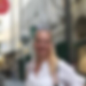 Blondblume (52) aus Augsburg