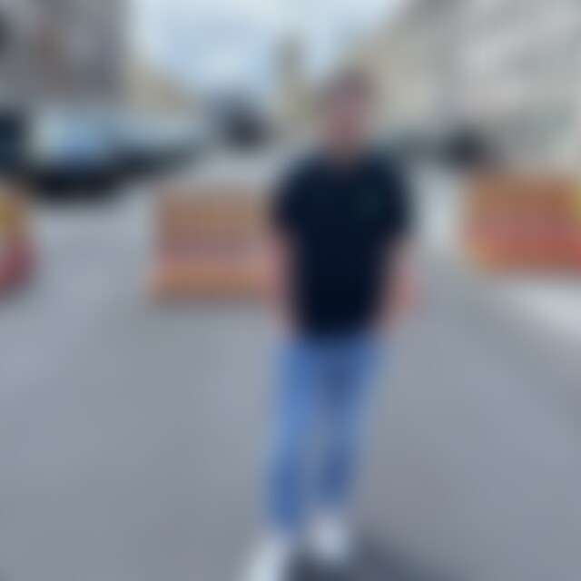 Louis19982143 (27) aus München