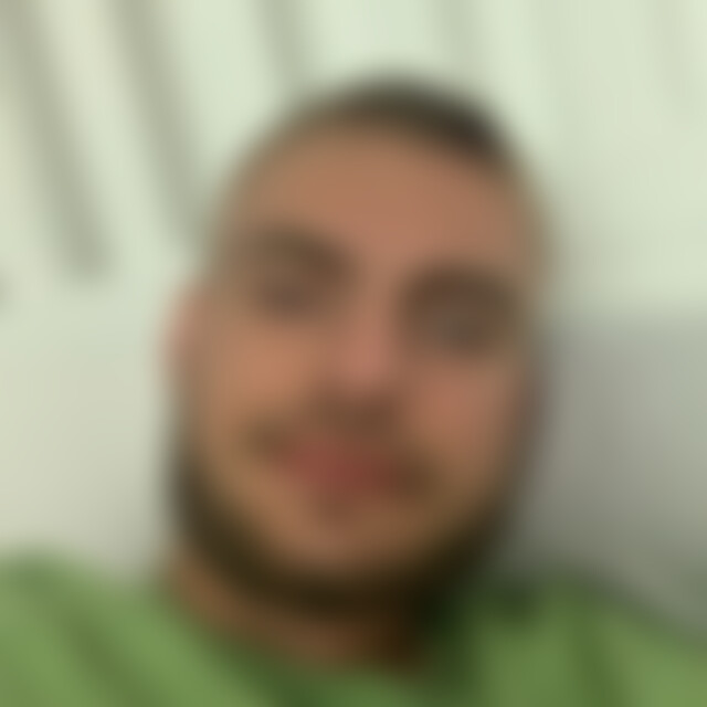 Julian336 (26) aus Essen