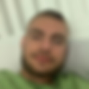 Julian336 (26) aus Essen