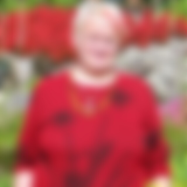 maria56 (70) aus Standenbühl