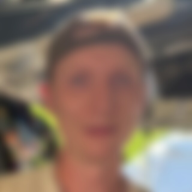 aRGie (26) aus Mittenwalde