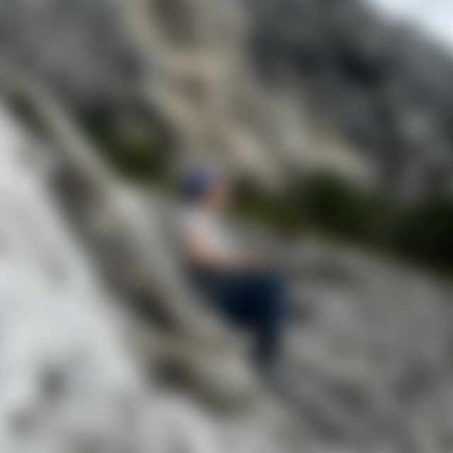 Tinasingtundklettert (36) aus Hamburg