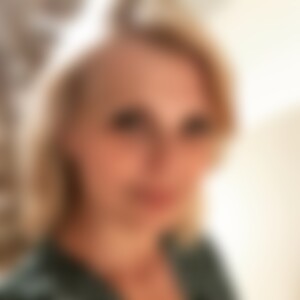 Katrinaaa980 (46) aus Nuremberg