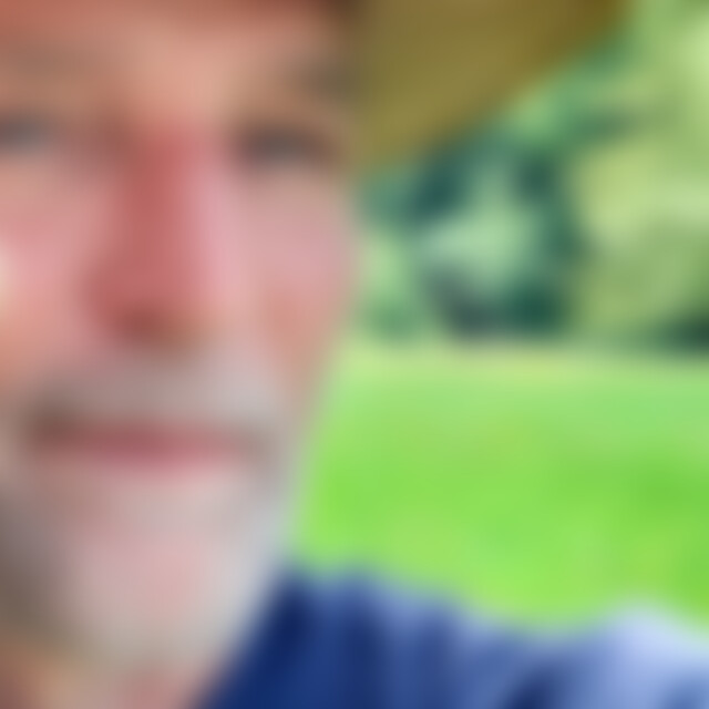 Mahan (66) aus Niederkrüchten