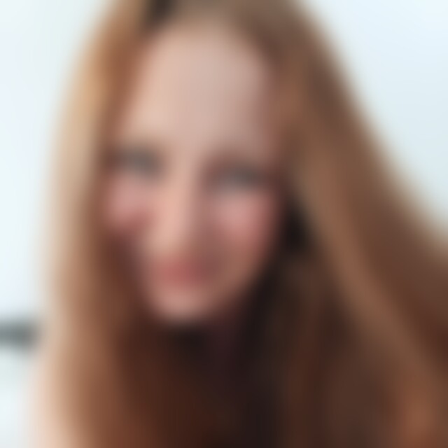 Naminka (30) aus München
