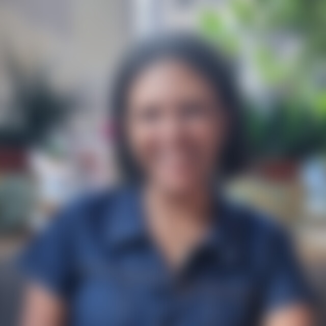Lidya (46) aus Dreieich
