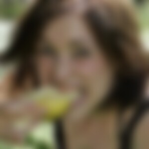 Federchen (42) aus Ausreise Kenia steht