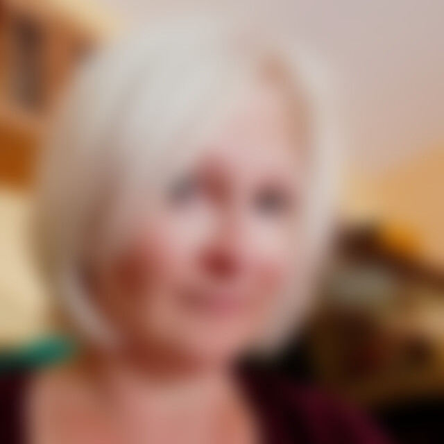 lisa2612 (63) aus Solingen