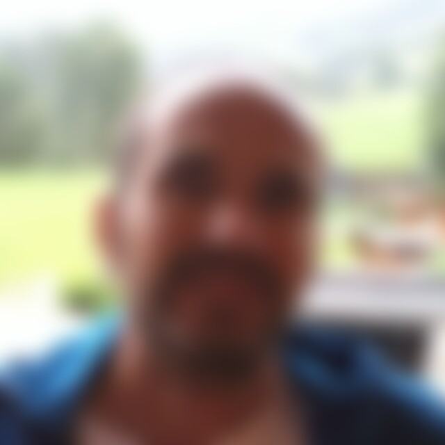 Xenos74 (49) aus München