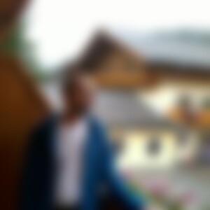 Xenos74 (49) aus München