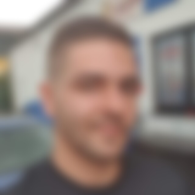 SanduCiorba18 (33) aus Petershausen