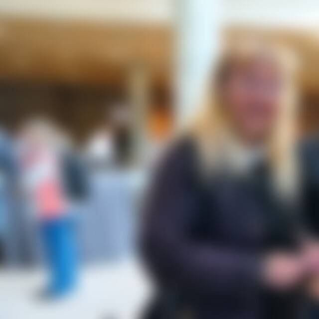 Engelslhaar (71) aus Köln