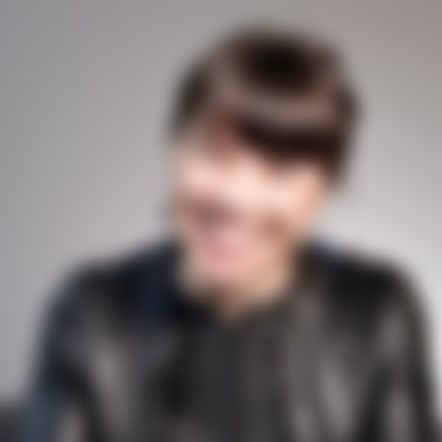 ellenisia (42) aus Hamburg